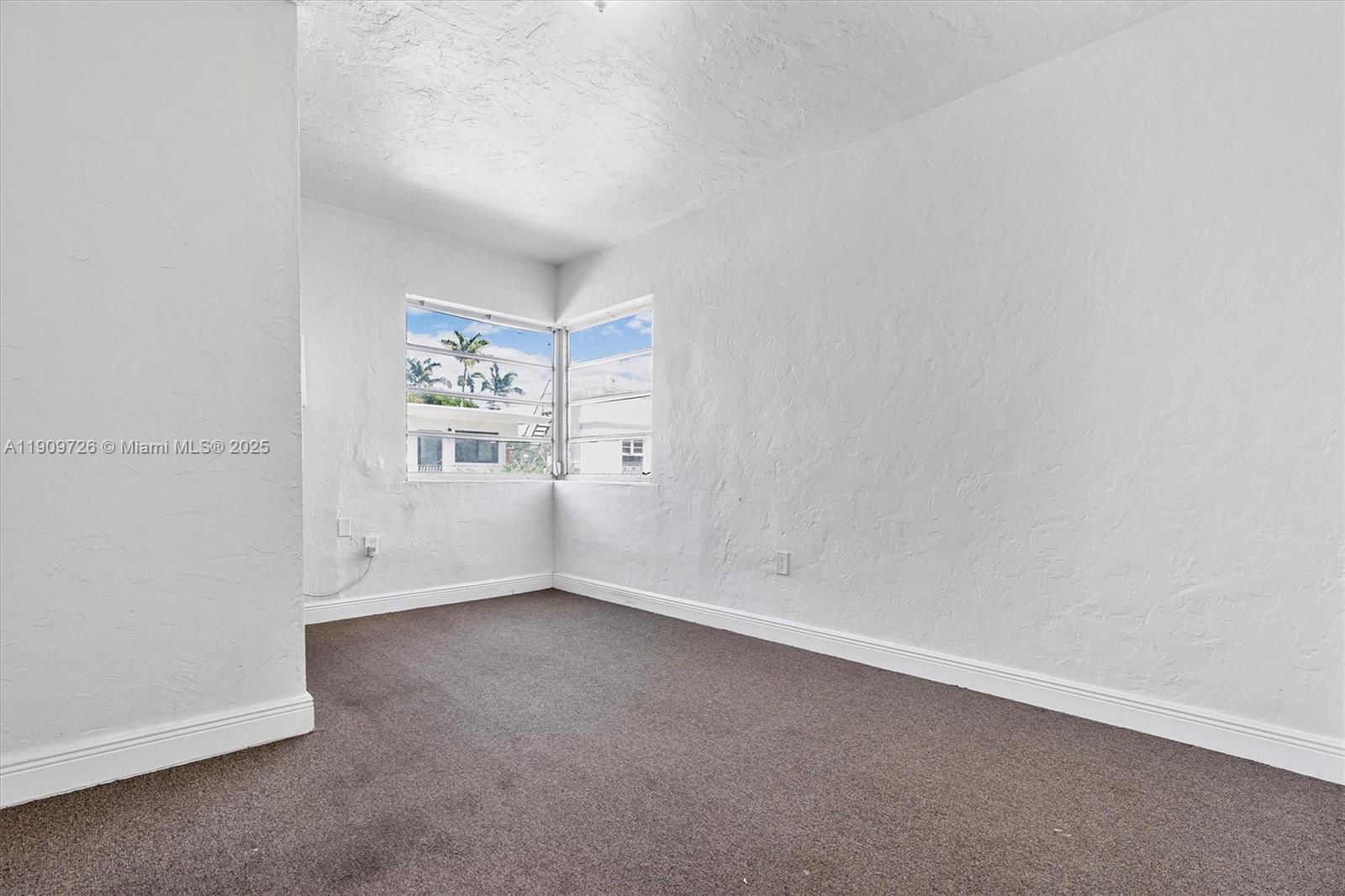 420 78th St Property Photo 16