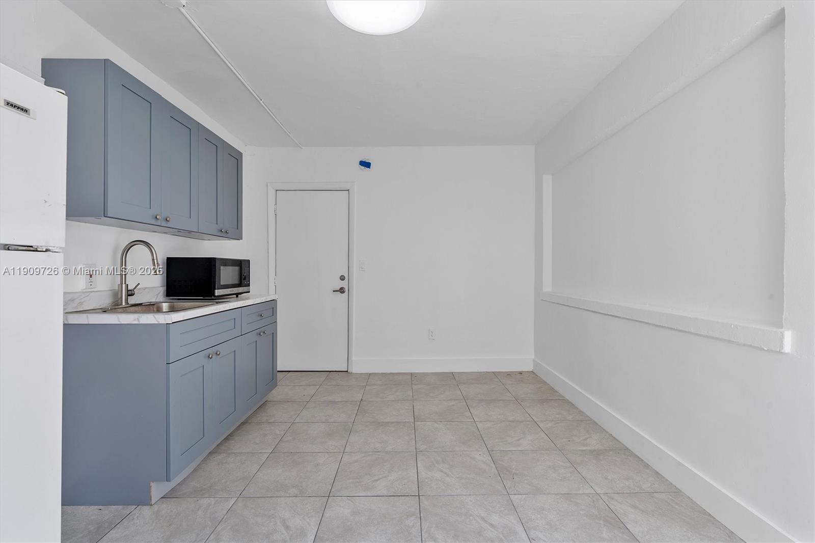420 78th St Property Photo 23