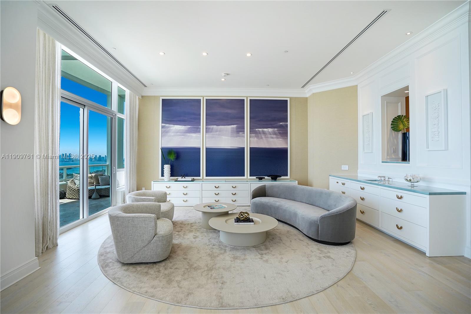 4401 Collins Ave Ph South Property Photo 14