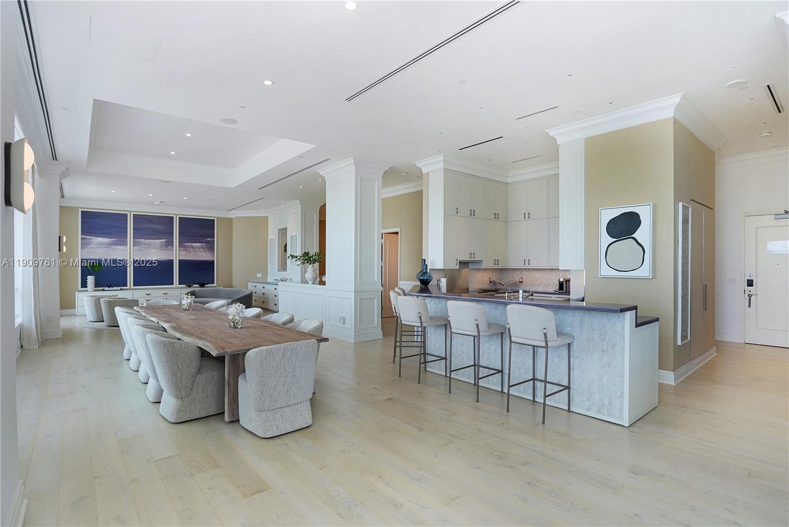 4401 Collins Ave Ph South Property Photo 23