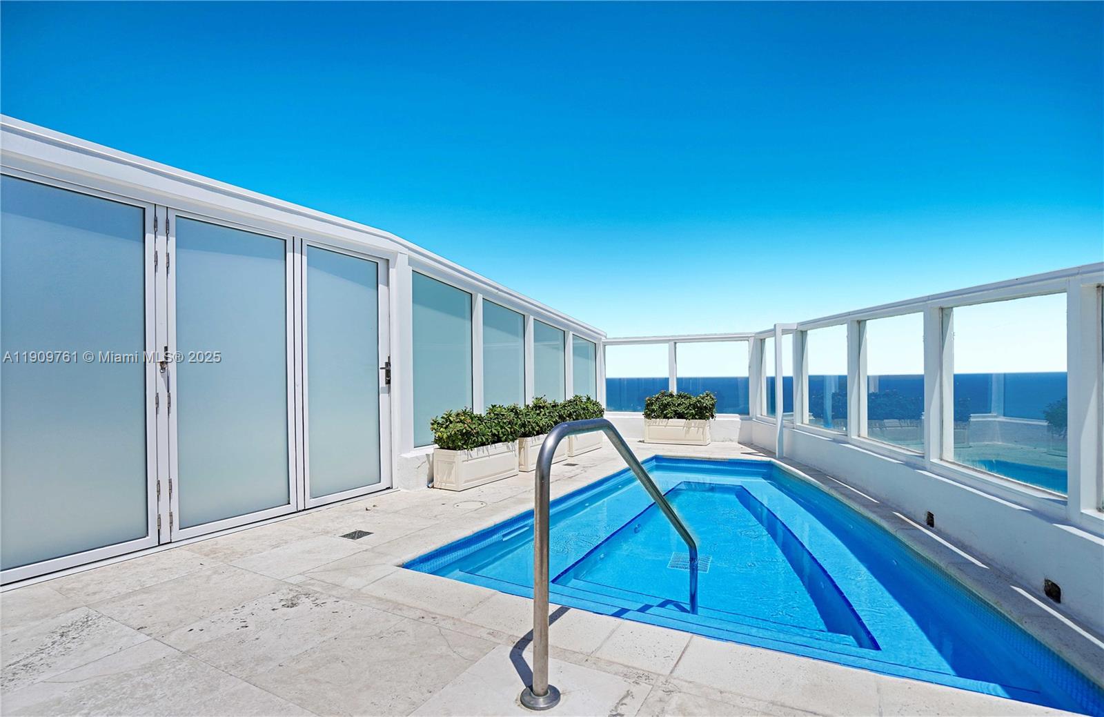 4401 Collins Ave Ph South Property Photo 37