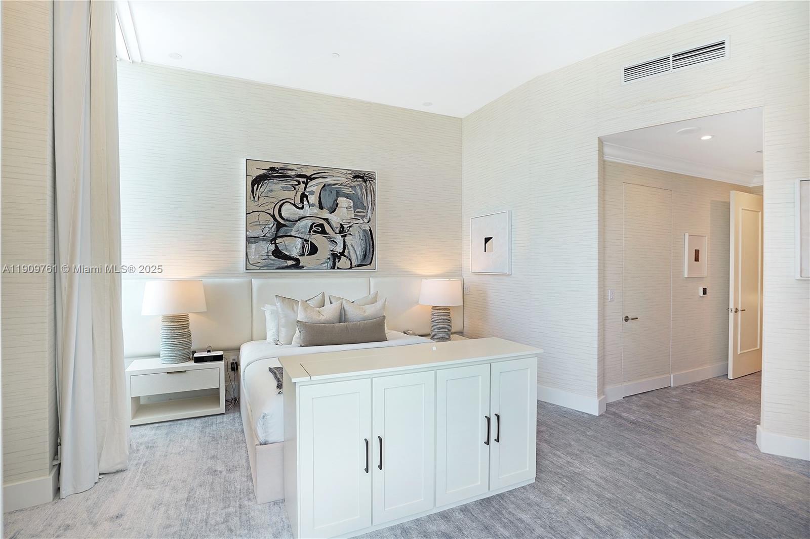 4401 Collins Ave Ph South Property Photo 48