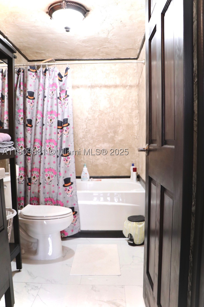 500 Three Islands Blvd 920 Property Photo 20