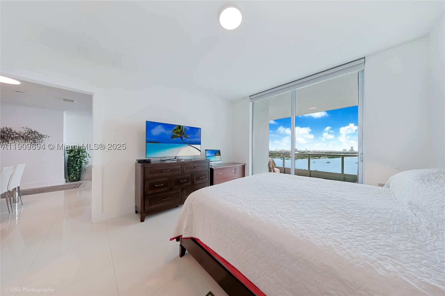 900 Biscayne Blvd 2602 Property Photo 1