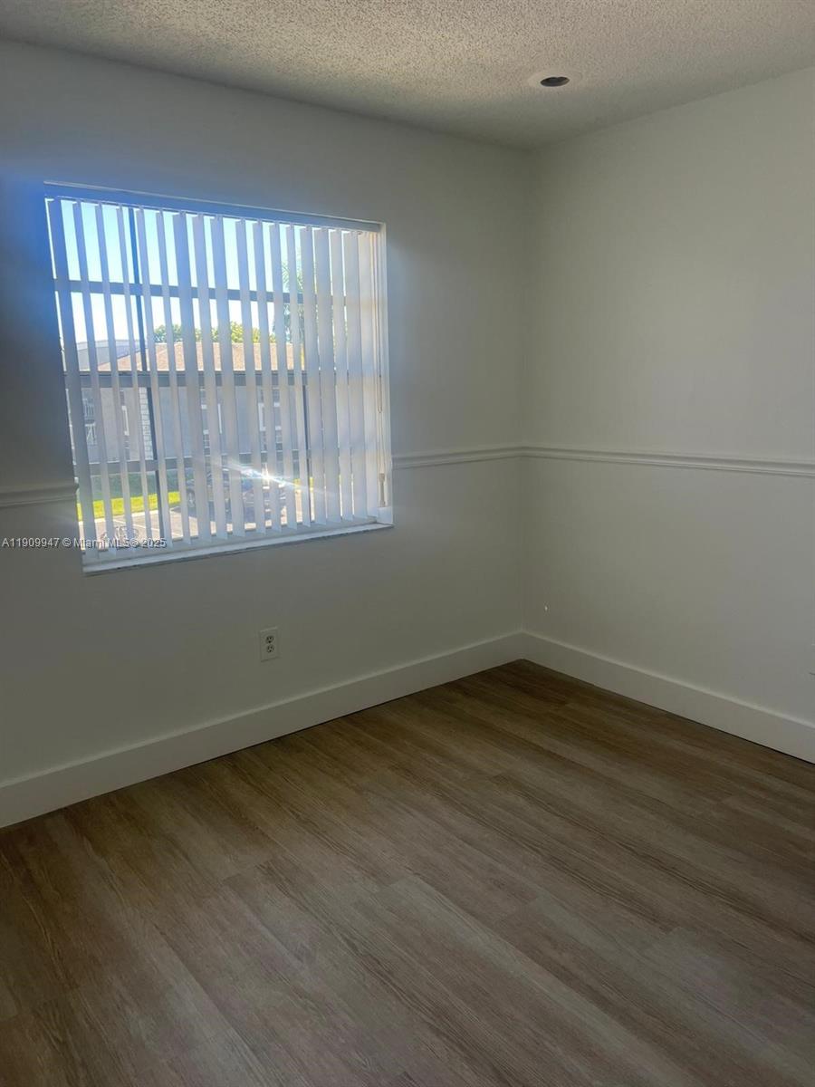 438 Ne 210th Cir Ter 202-4b Property Photo 23