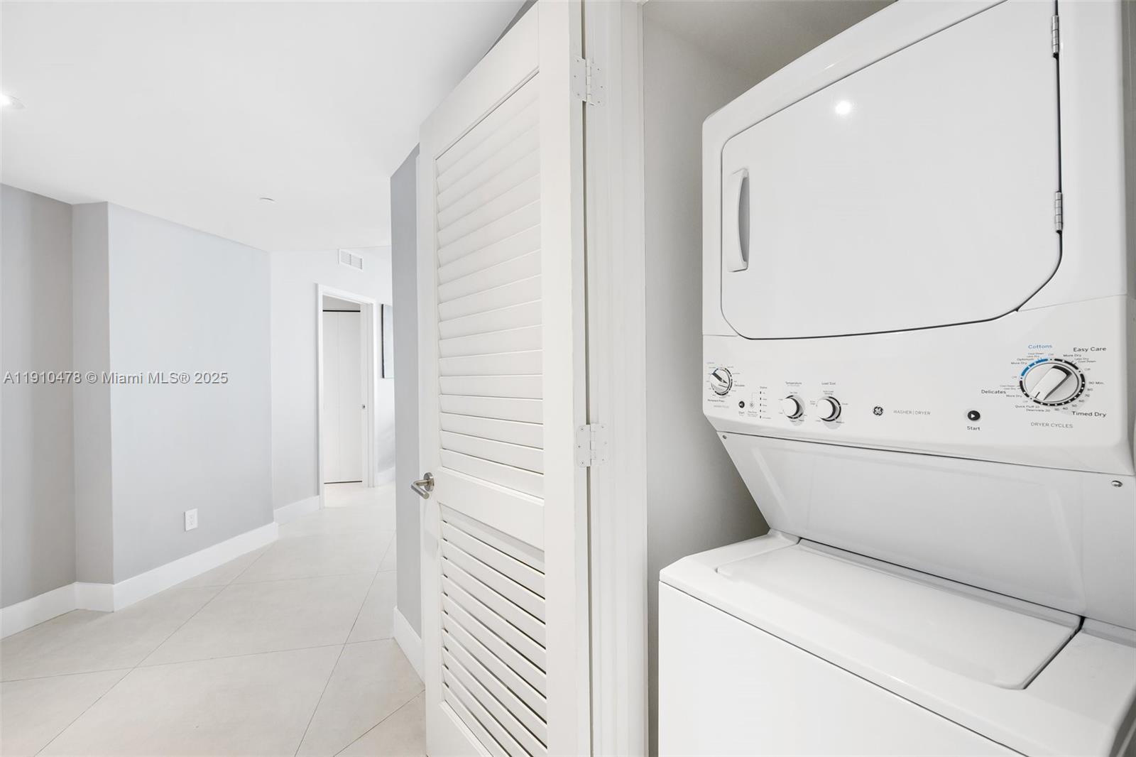 4111 S Ocean Dr 3001 Property Photo 15