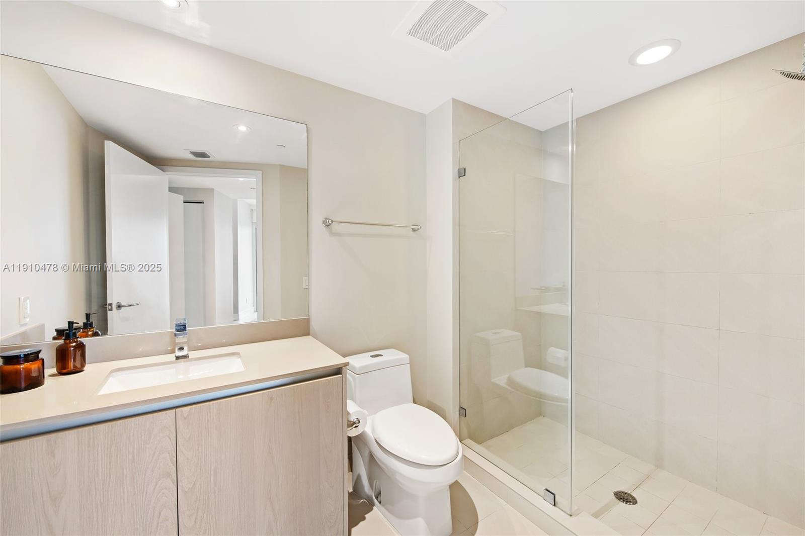 4111 S Ocean Dr 3001 Property Photo 16