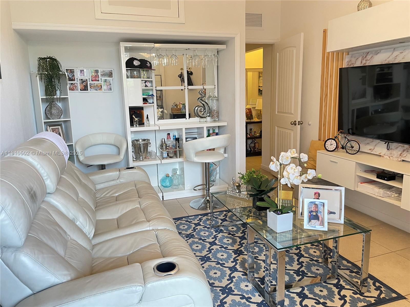 27563 Sw 139th Psge #b Property Photo 3
