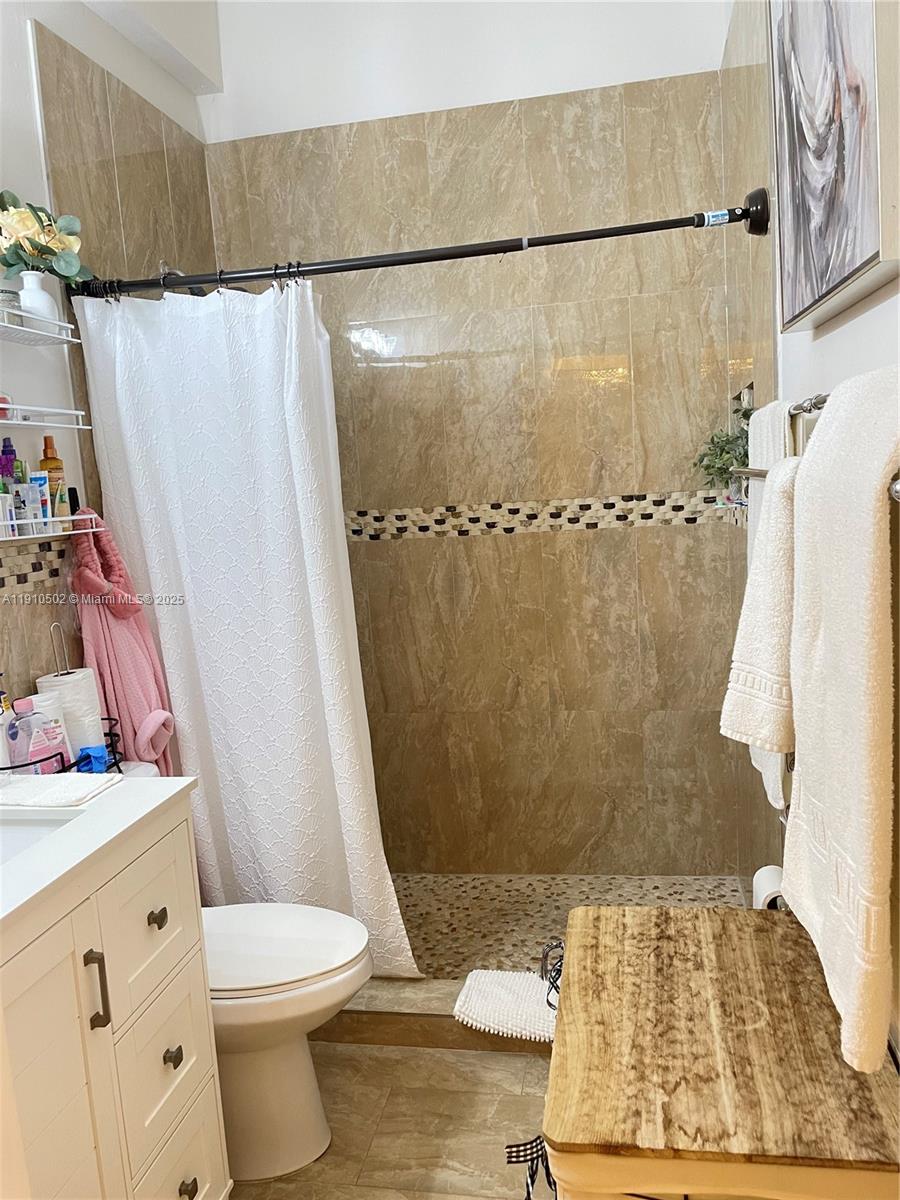 27563 Sw 139th Psge #b Property Photo 13