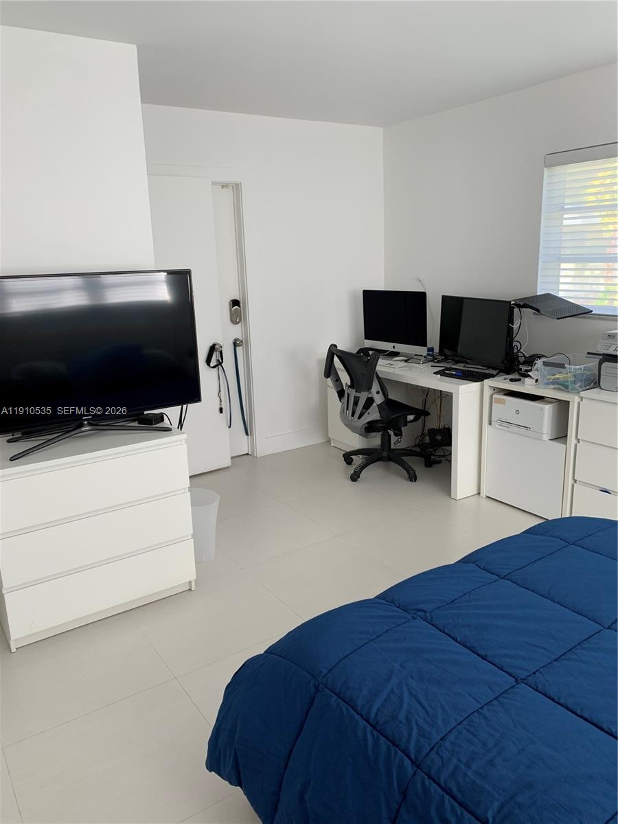 1501 Arthur St 10 Property Photo 8