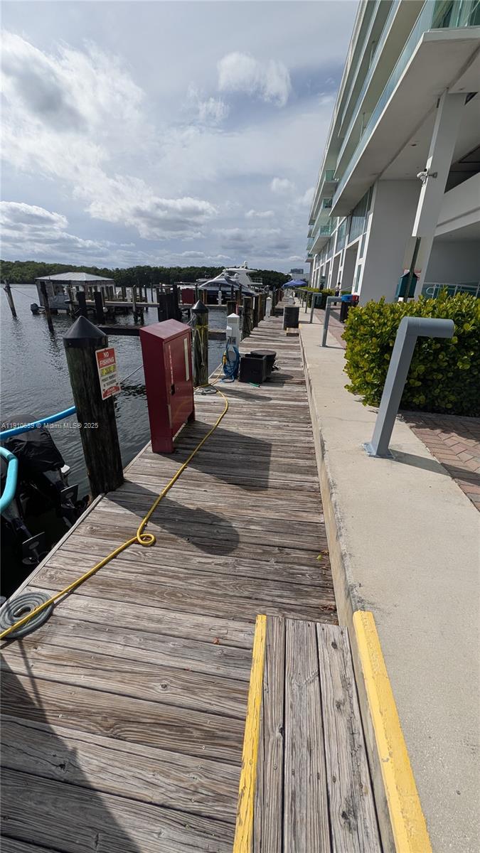 400 Sunny Isles Blvd Property Photo 4