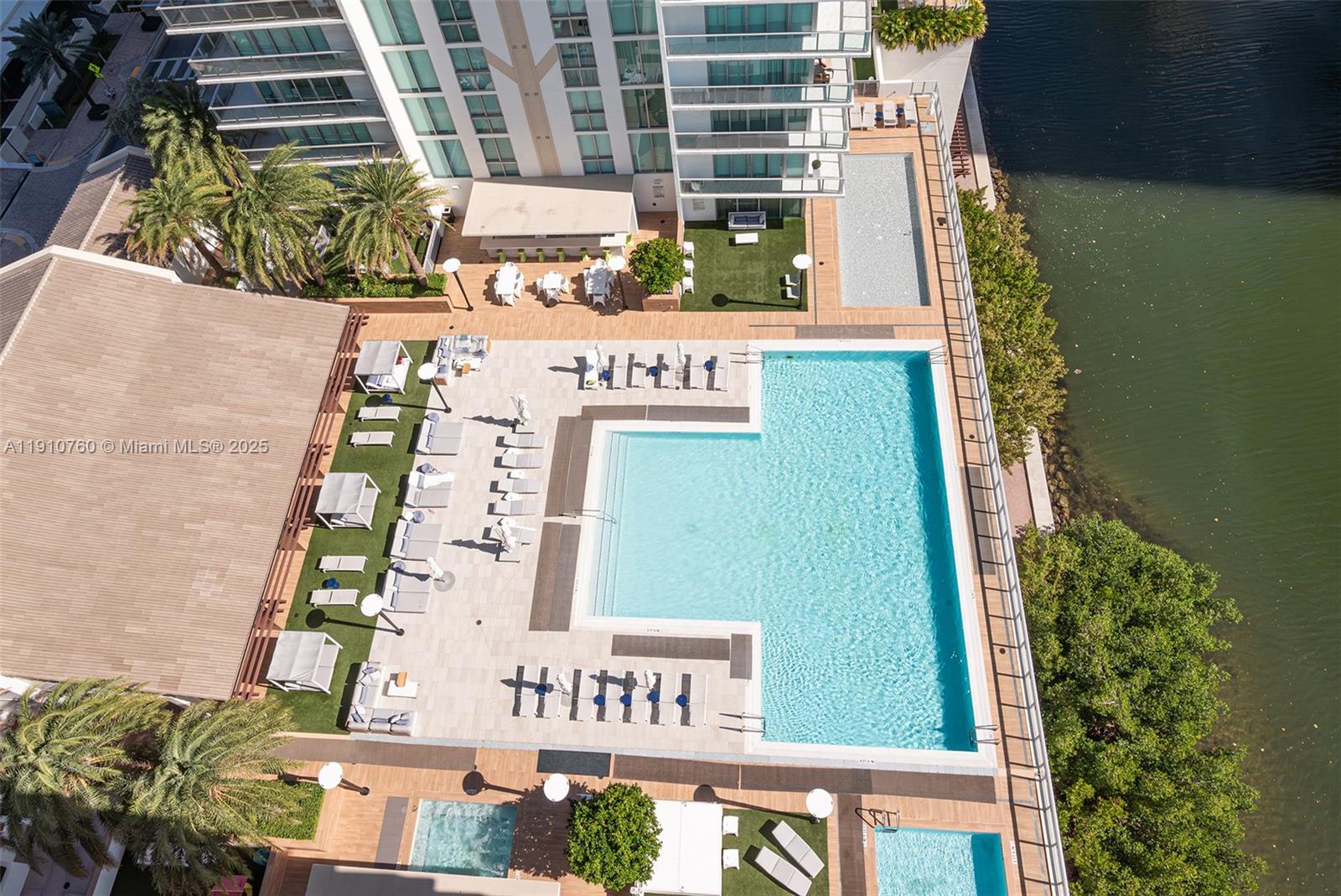 330 Sunny Isles Blvd 5-1908 Property Photo 10