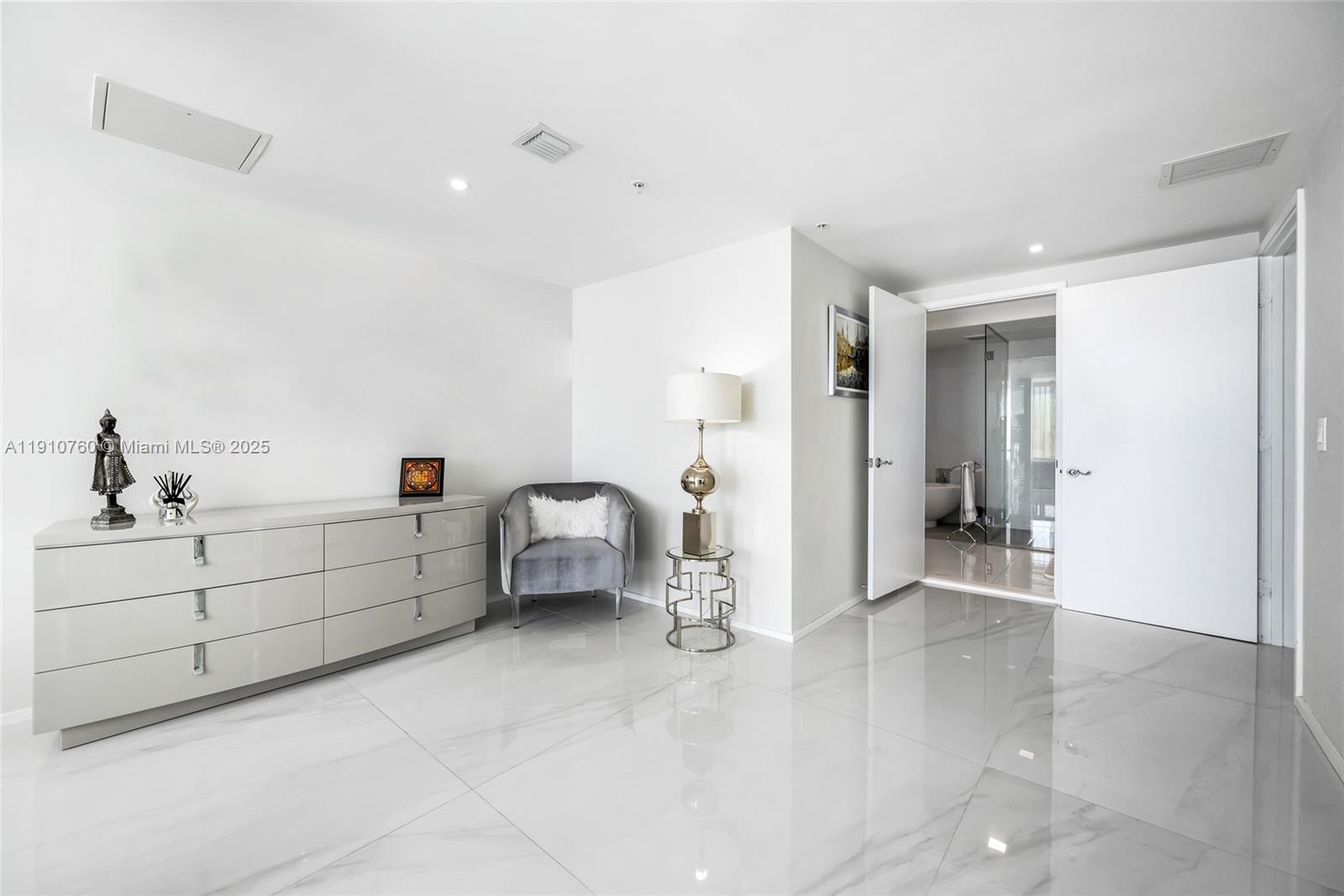 330 Sunny Isles Blvd 5-1908 Property Photo 23