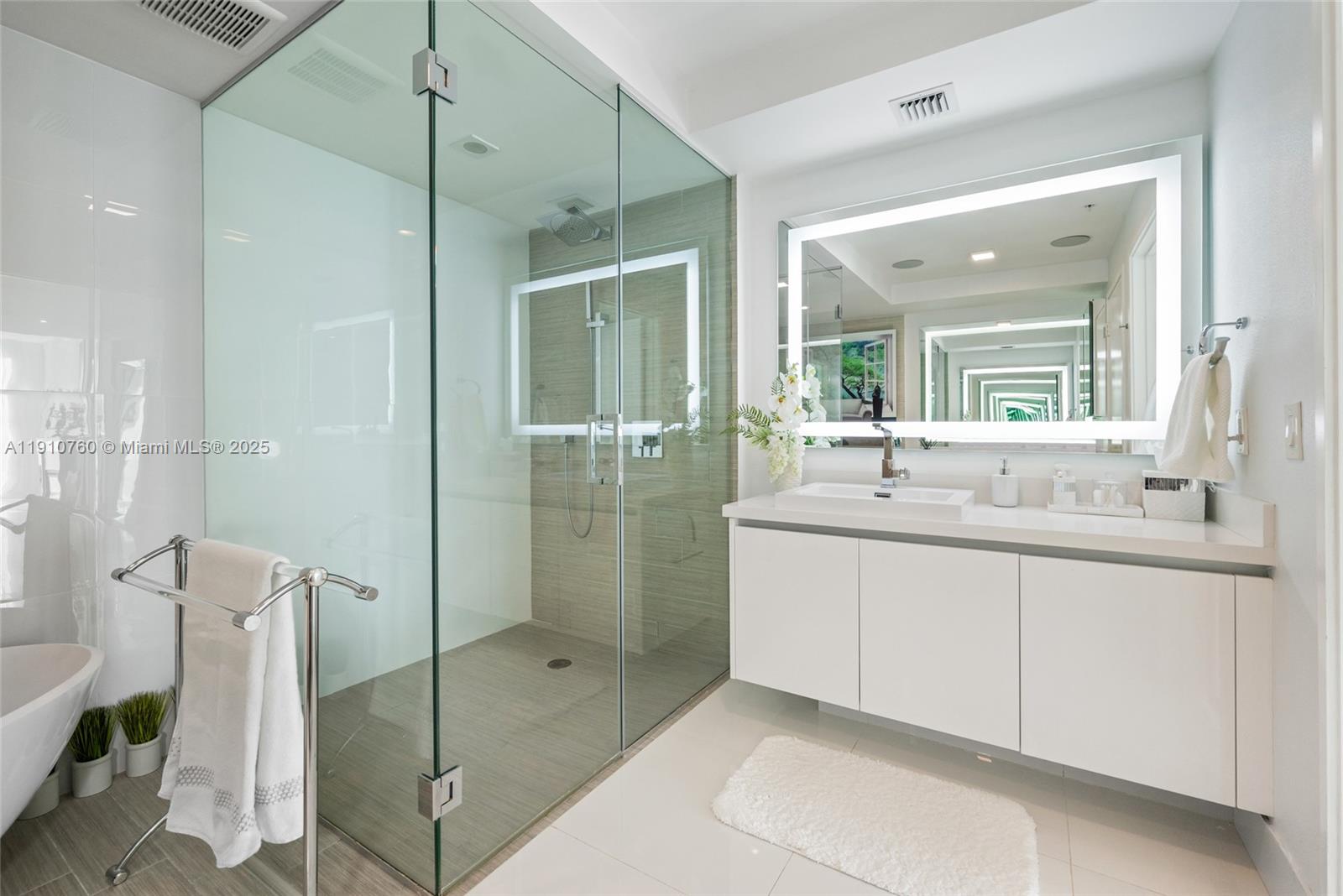 330 Sunny Isles Blvd 5-1908 Property Photo 26