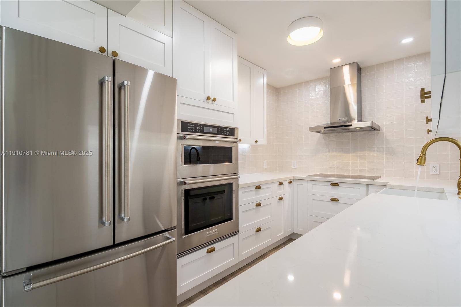 3675 N Country Club Dr 1906 Property Photo 1