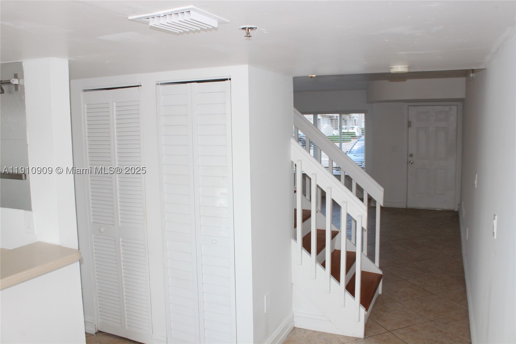 180 Riviera Cir 30-5 Property Photo 19
