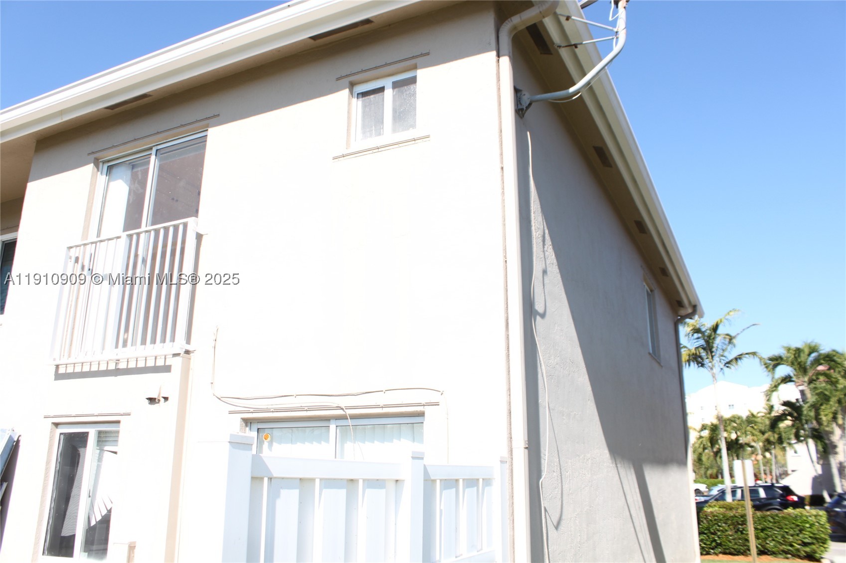 180 Riviera Cir 30-5 Property Photo 22