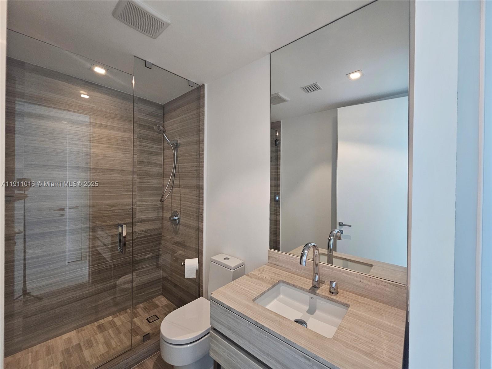 18975 Collins Ave 4605 Property Photo 21