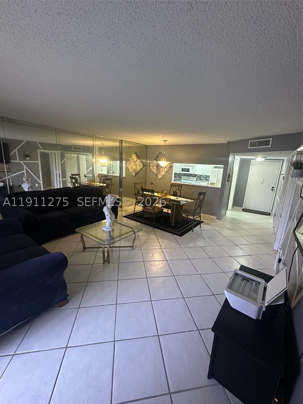 4158 Inverrary Dr 405 Property Photo 3