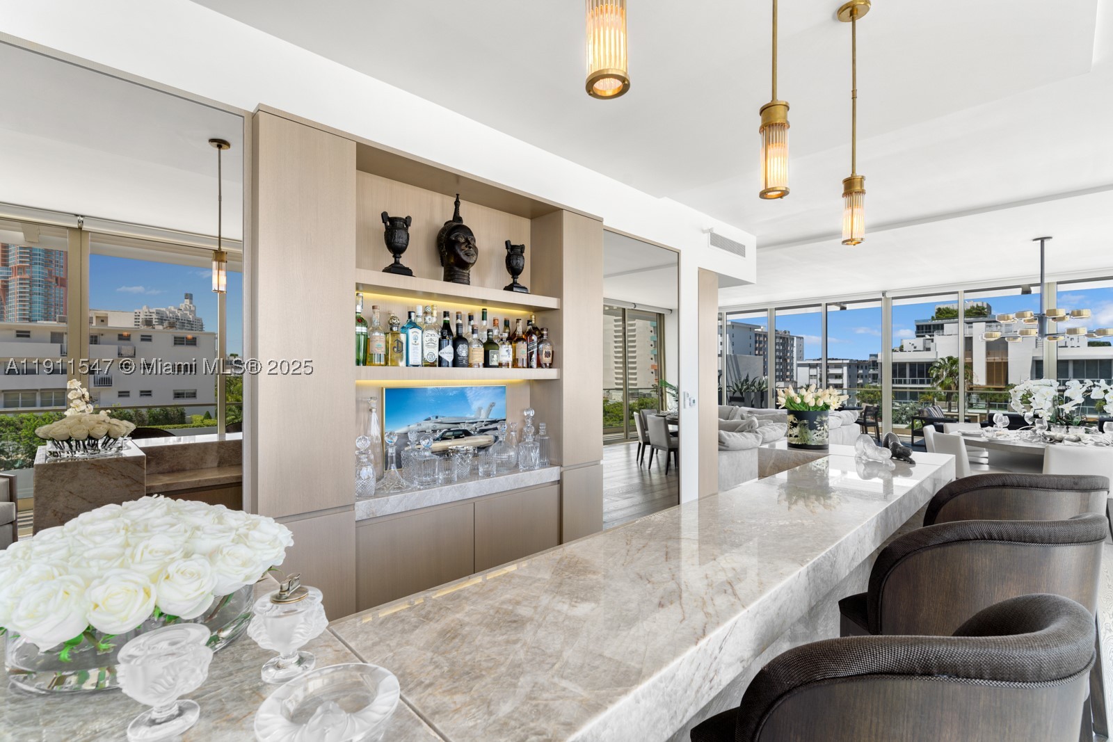 300 Collins Ave Ph3 Property Photo 13