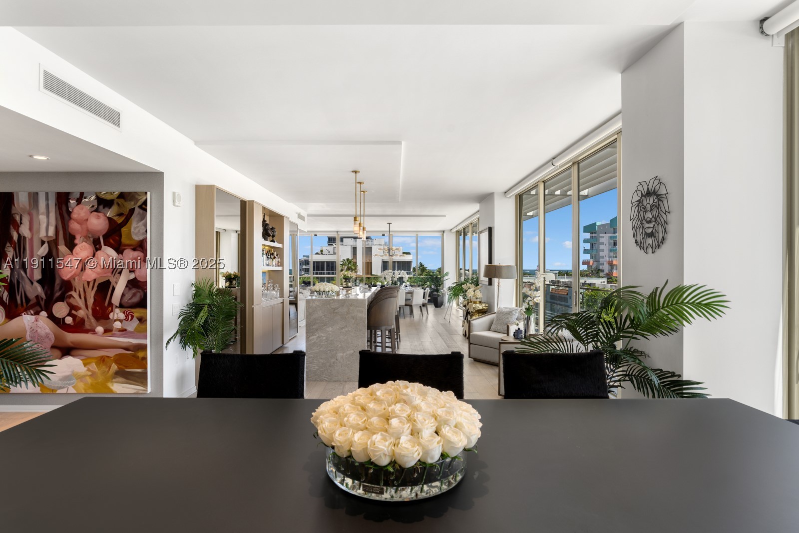 300 Collins Ave Ph3 Property Photo 17
