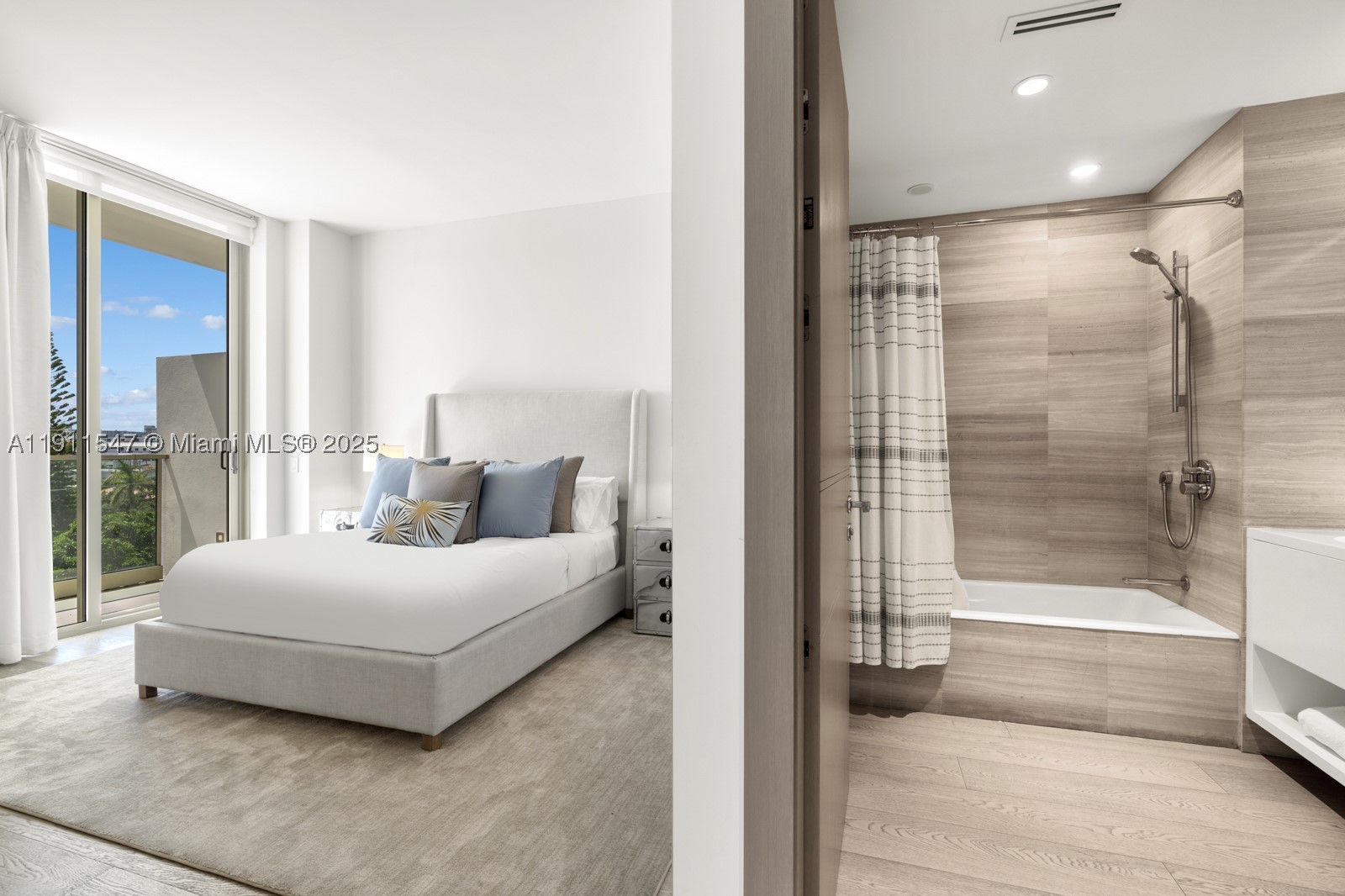 300 Collins Ave Ph3 Property Photo 31
