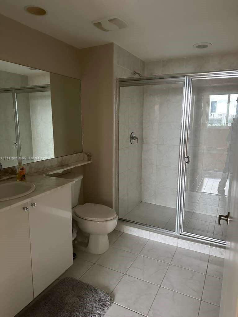 18800 Ne 29th Ave 913 Property Photo 8