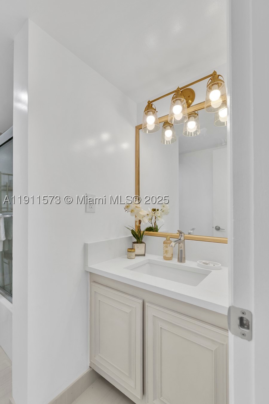 17720 N Bay Rd 803 Property Photo 22