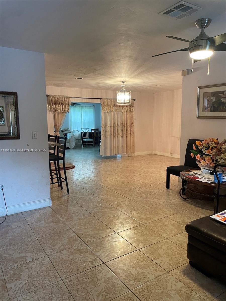 14521 Nw 16th Ct Property Photo 5