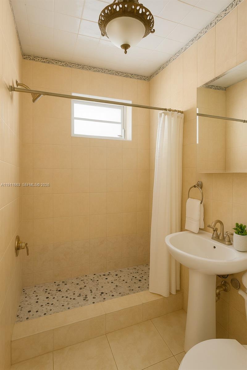 1101 Sw 17 Ave Property Photo 13