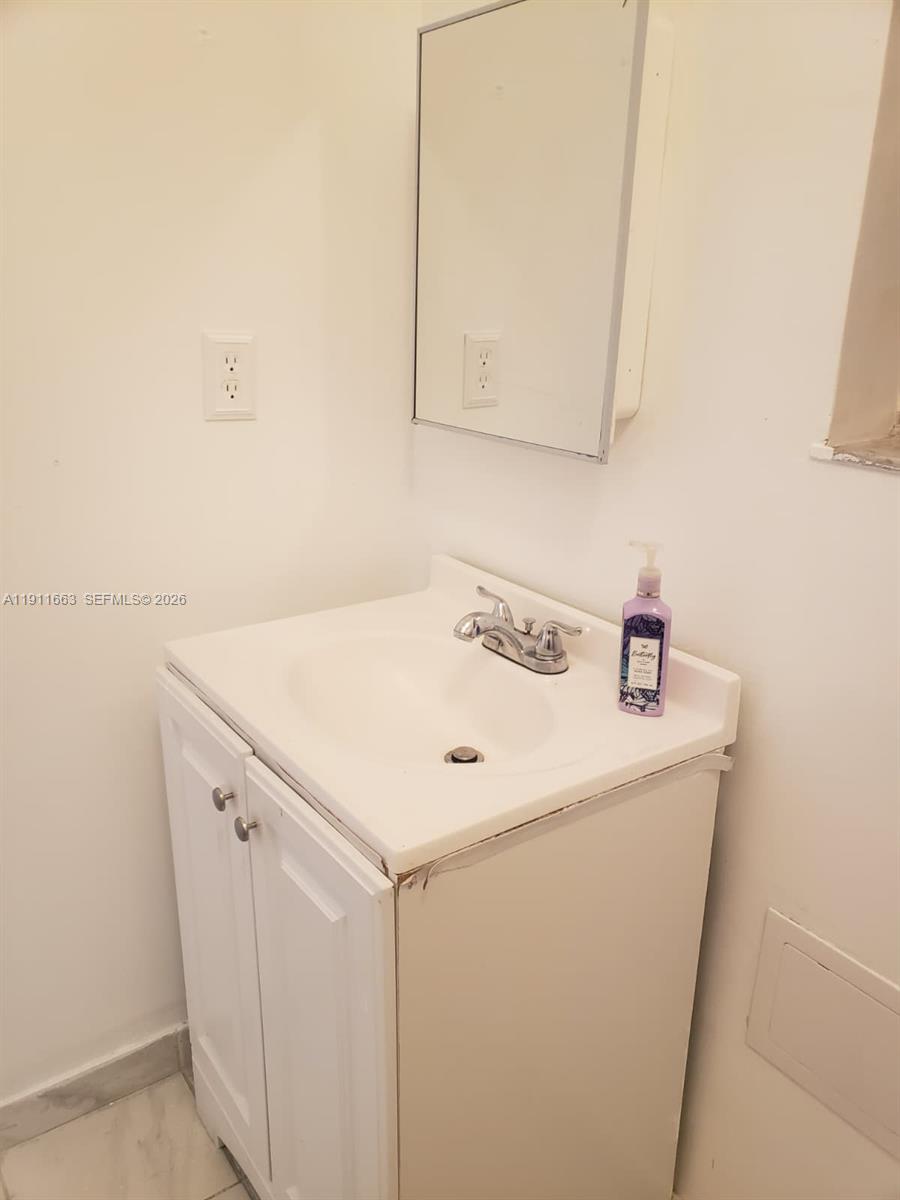 1101 Sw 17 Ave Property Photo 23