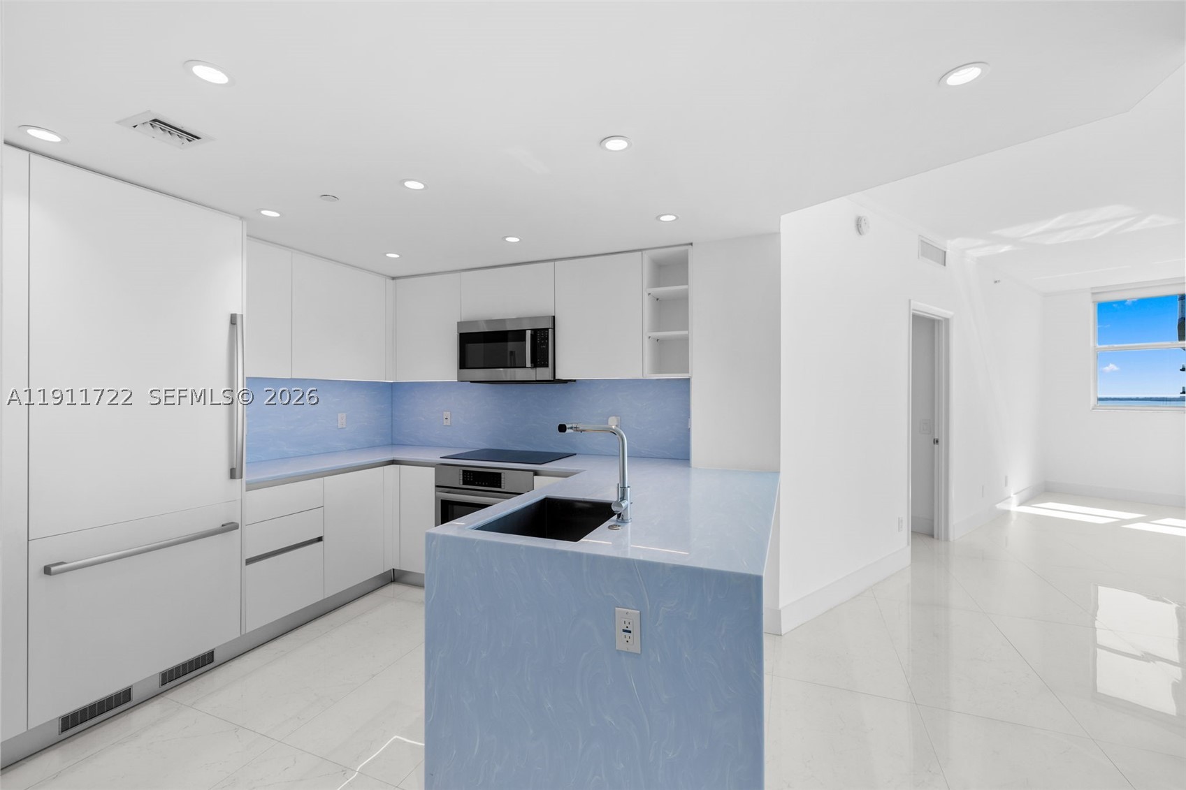2475 Brickell Ave 1907 Property Photo 10