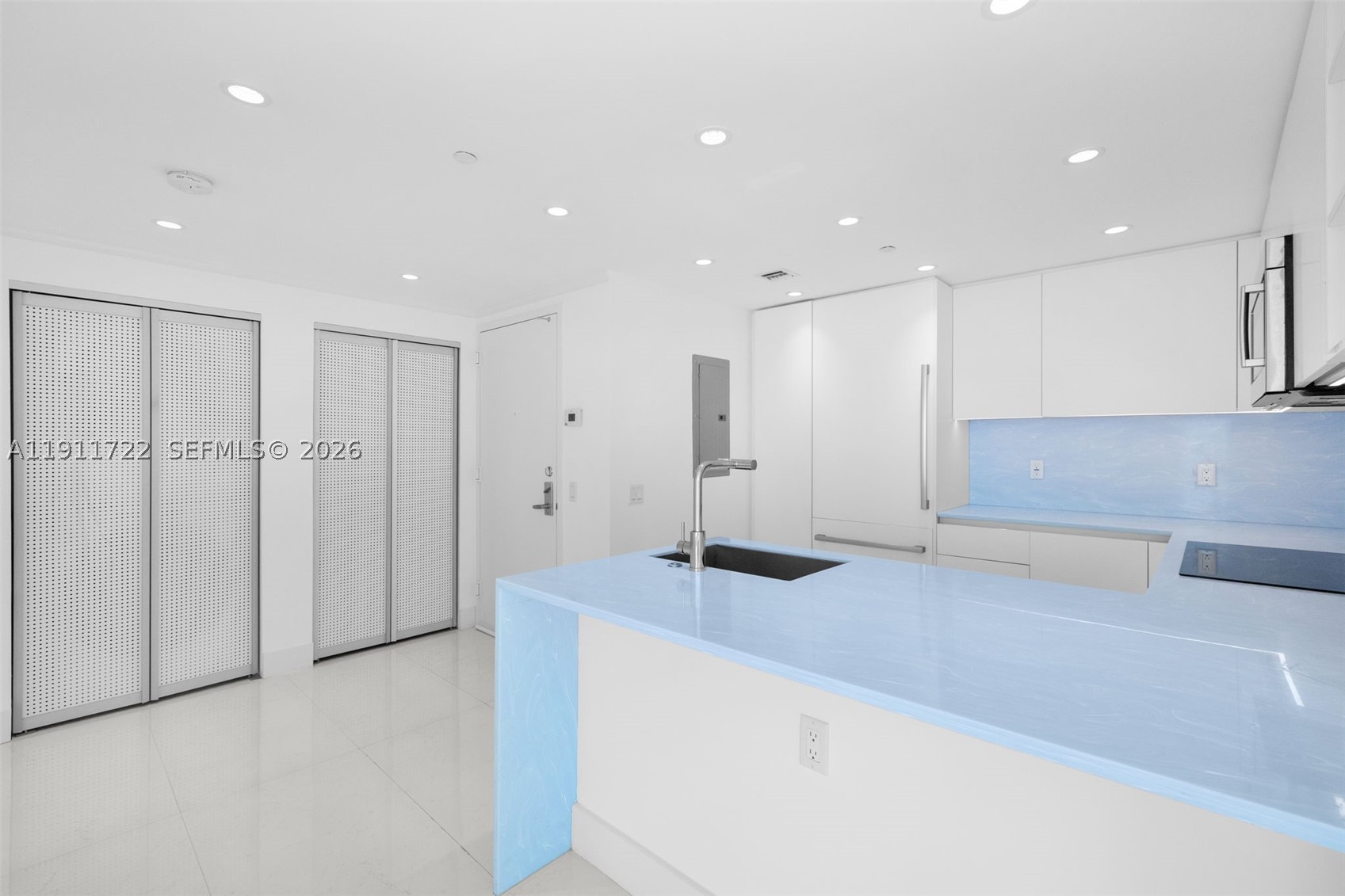 2475 Brickell Ave 1907 Property Photo 19