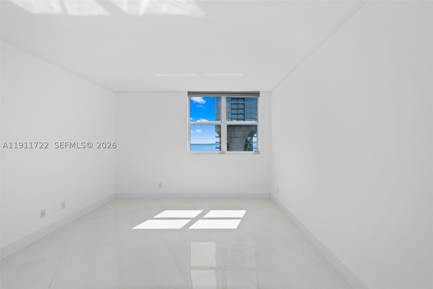 2475 Brickell Ave 1907 Property Photo 25