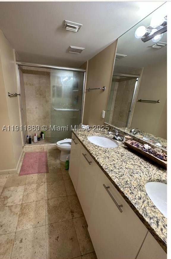 A11911880 Property Photo 17