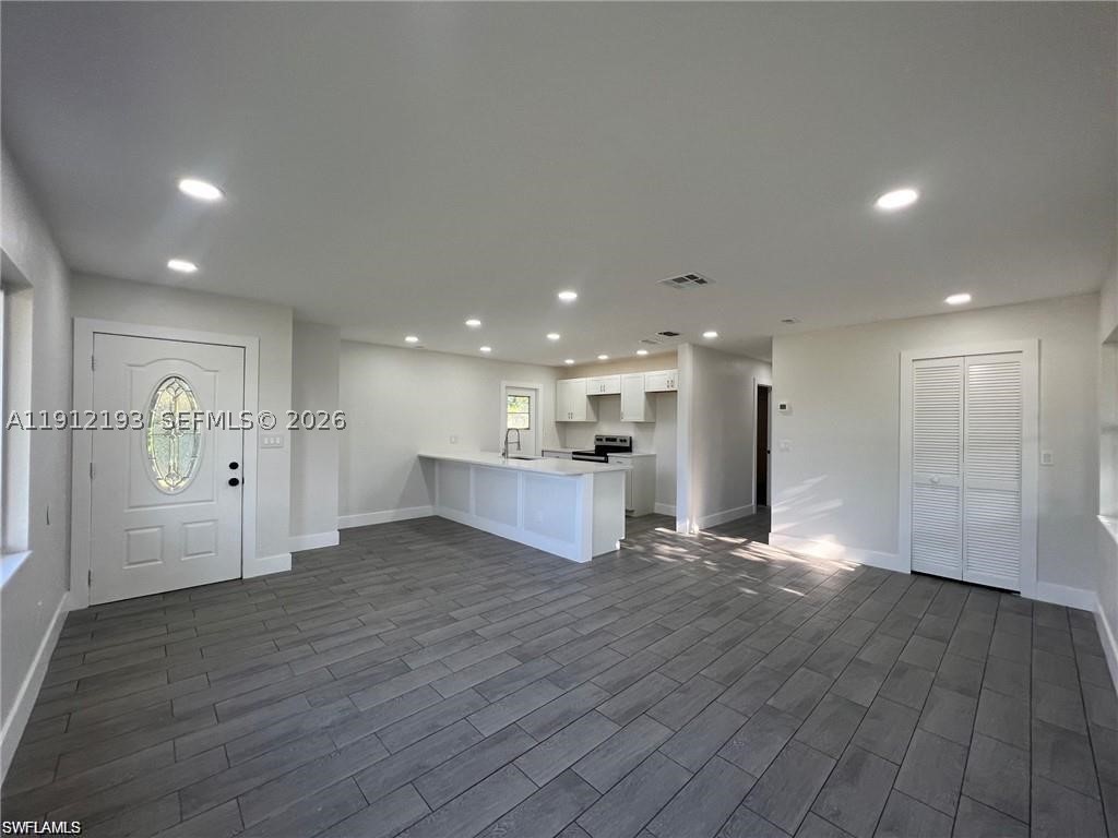 1109 N Grifford Ave Property Photo 8