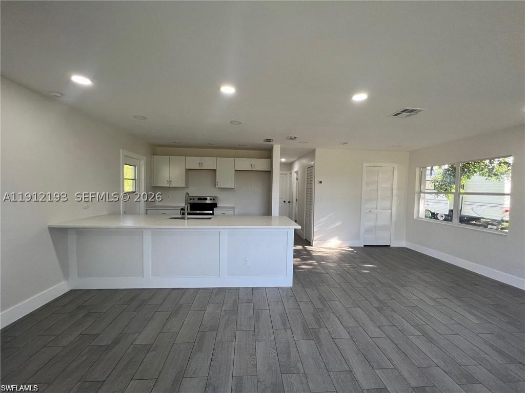 1109 N Grifford Ave Property Photo 10
