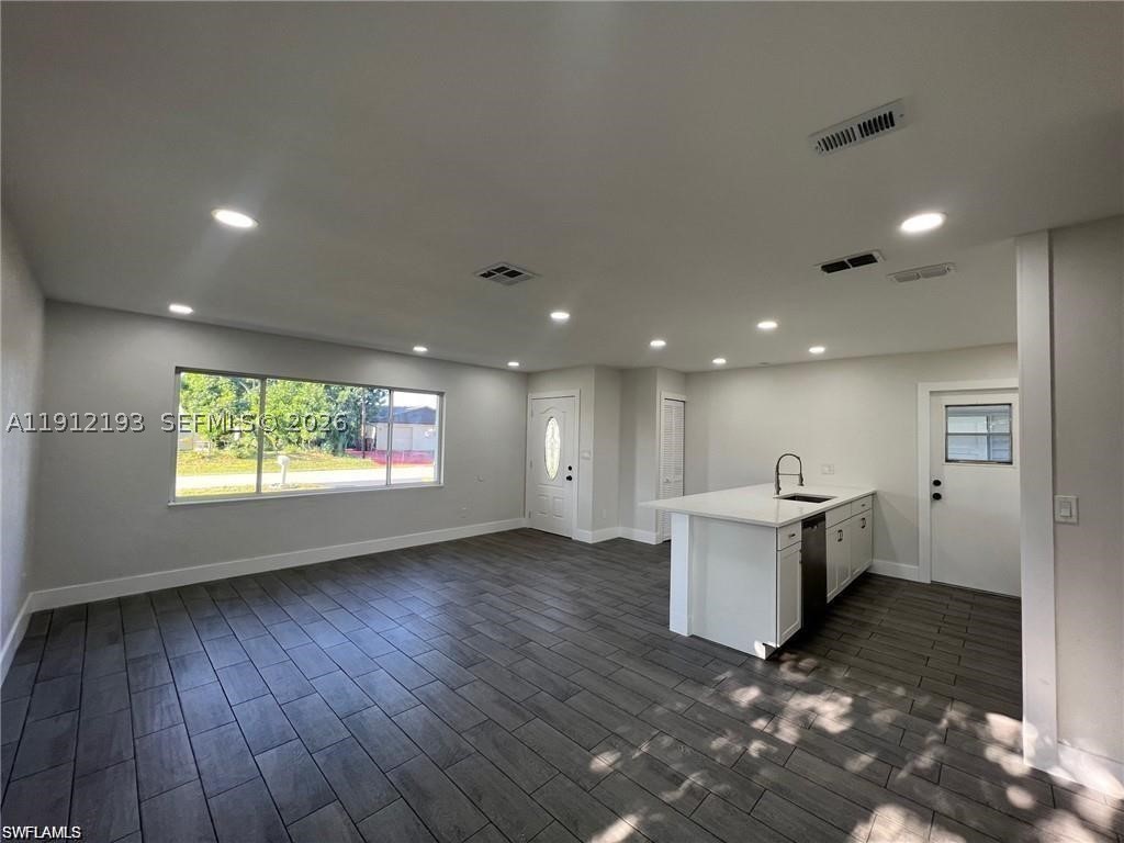 1109 N Grifford Ave Property Photo 11