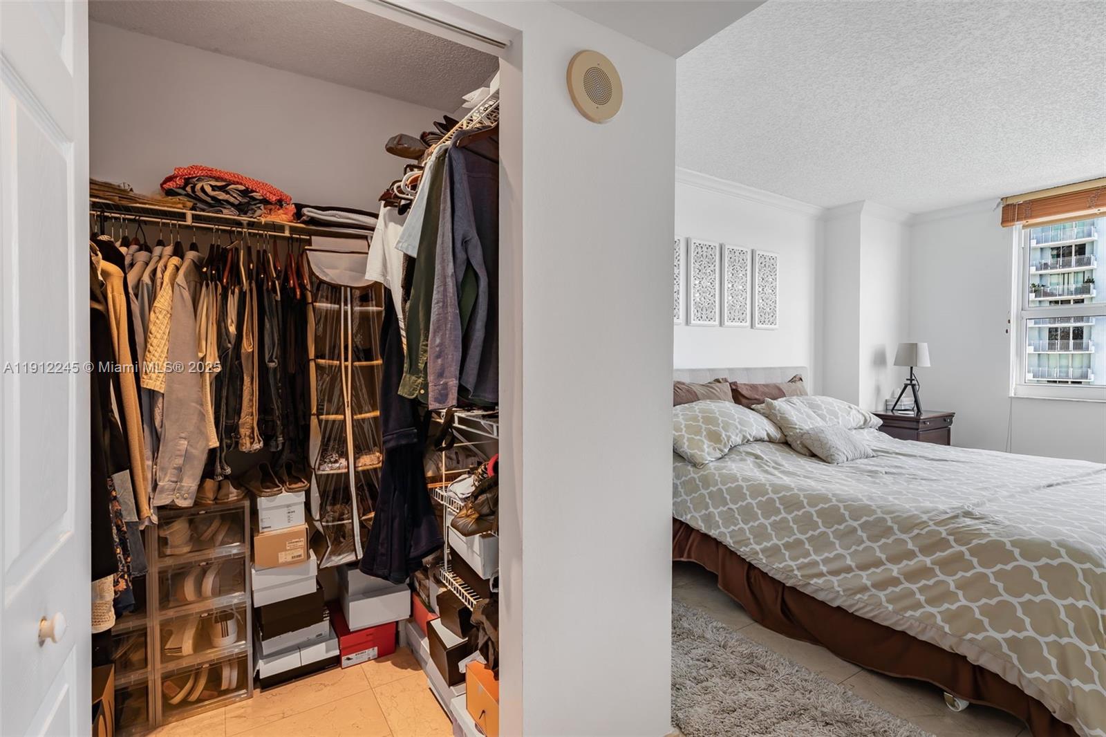 1155 Brickell Bay Dr 2708 Property Photo 17