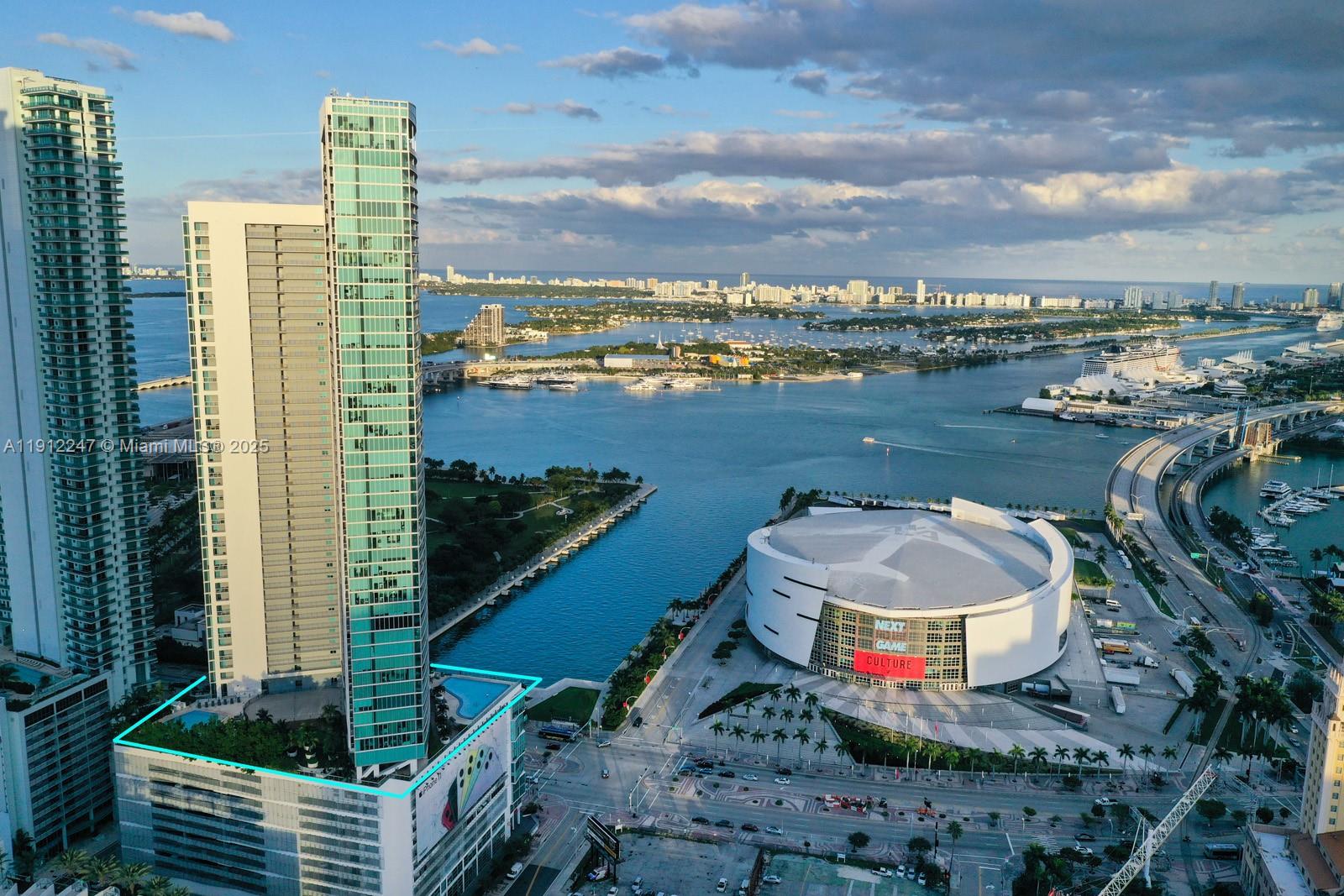 888 Biscayne Blvd 4007