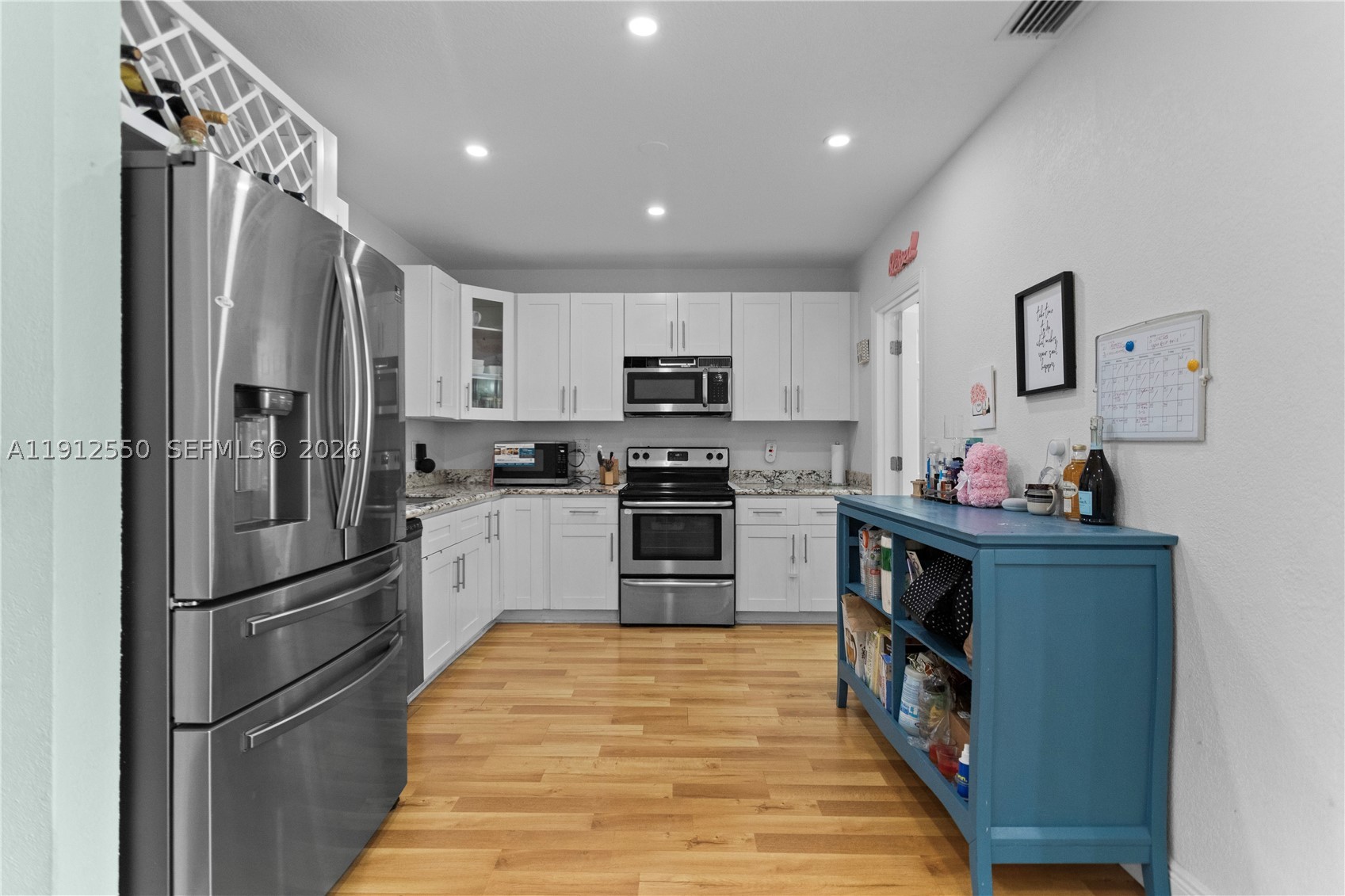 7440 Fillmore St Property Photo 15