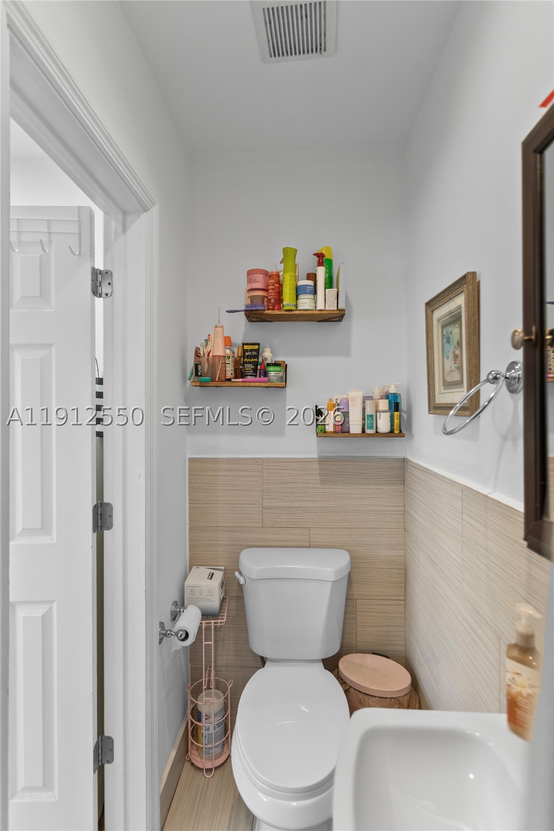 7440 Fillmore St Property Photo 25