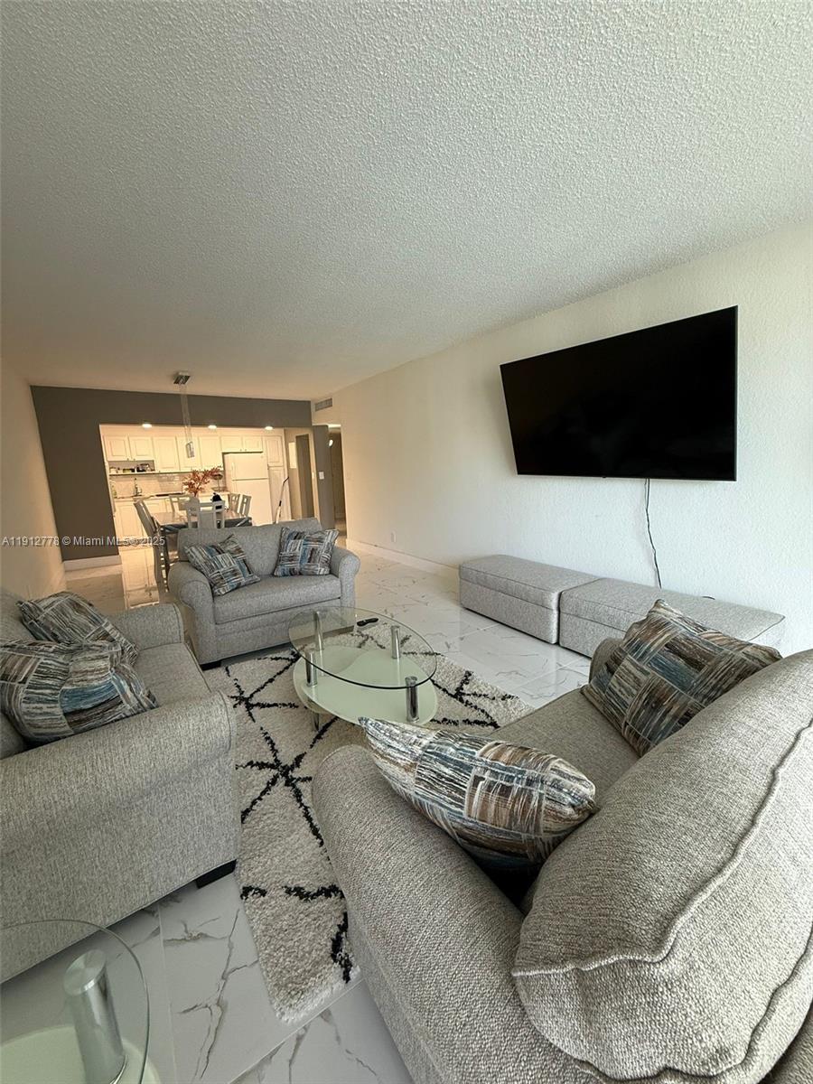 19380 Collins Ave 1209 Property Photo 6