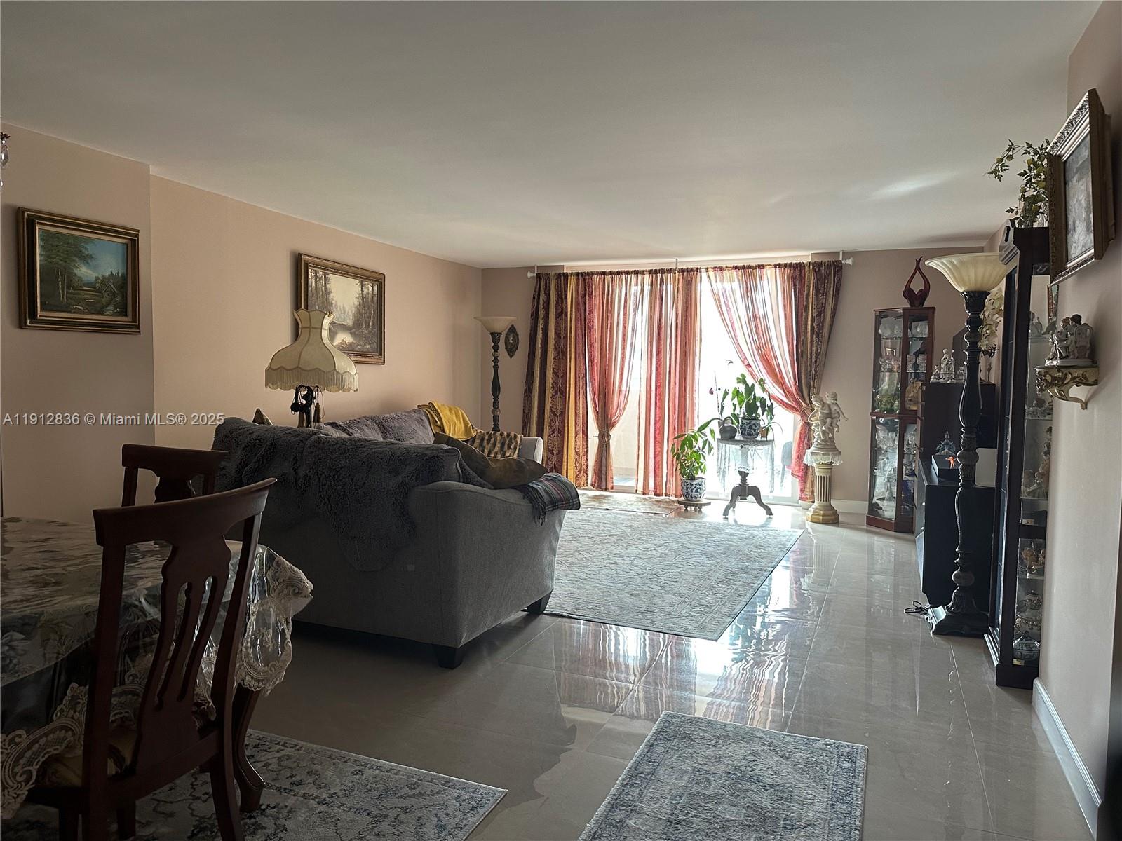 1865 S Ocean Dr 6h Property Photo 23