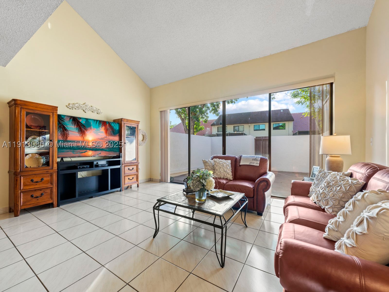 13350 Sw 91st Ter C Property Photo 4