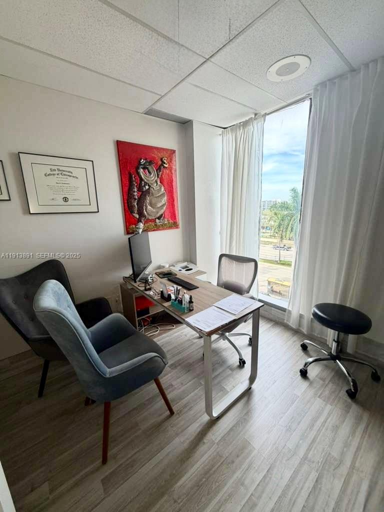 2500 E Hallandale Beach Blvd Property Photo 15