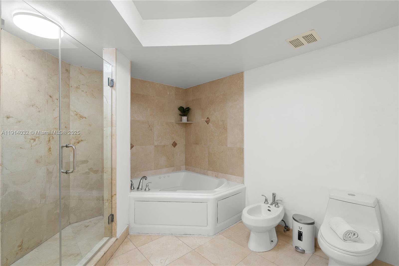 17555 Atlantic Blvd 602 Property Photo 37