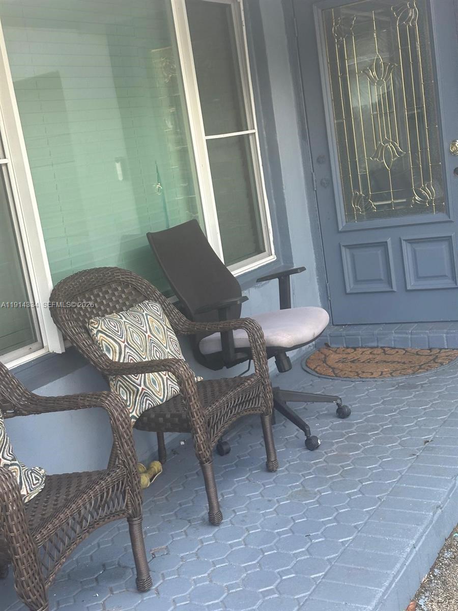 9530 Sunset Strip Property Photo 10