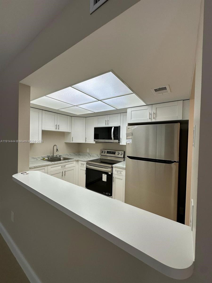 5530 Nw 44th St 308c Property Photo 5