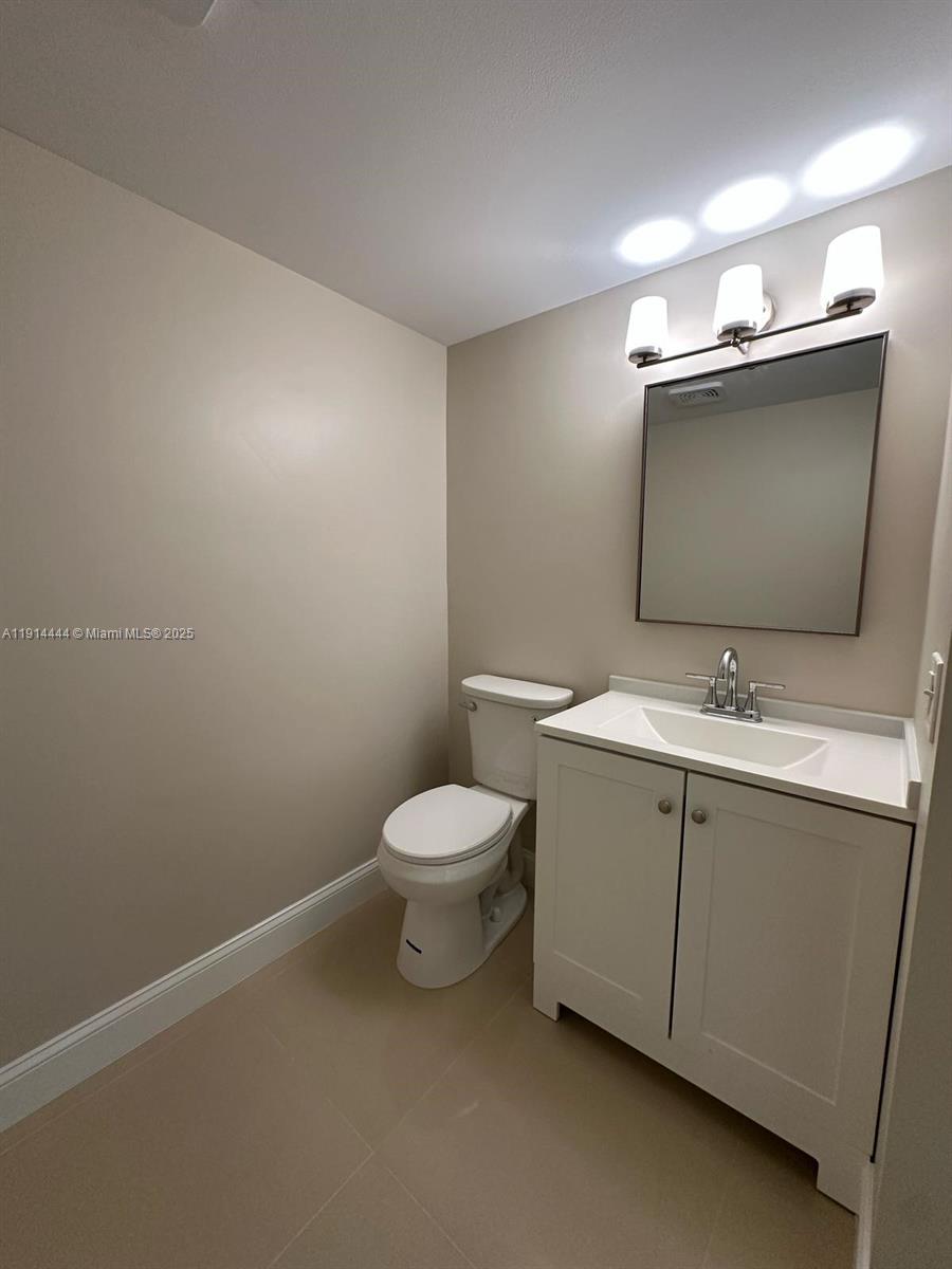 5530 Nw 44th St 308c Property Photo 9